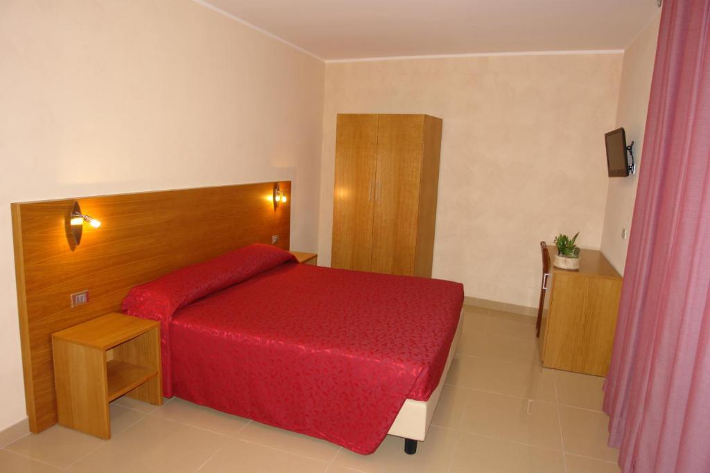 Hotel Corona San Giovanni Rotondo Camera foto