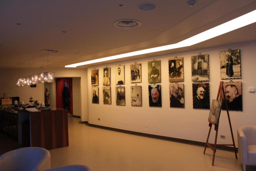 Hotel Corona San Giovanni Rotondo Esterno foto